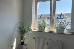 EIN PURZELBAUM ZUR KÖ!!! SUPER COOLES, HELLES , FREUNDLICHES & CITYNAHES APARTMENT MIT EINBAUKÜCHE – 40215 Friedrichstadt, Düsseldorf – Vorschaubild 5