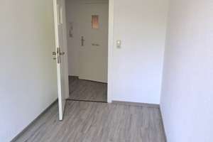 Frisch renovierte helle Loggia-Wohnung in ruhigem Wohngebiet von Vahrenwald – Apenrader Str. 8, 30165 Vahrenwald, Hannover – Vorschaubild 11
