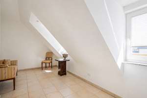 Beste Lage Kaiserallee - Außergewöhnliche 5-Zimmer-Wohnung  mit Haus-Charakter – Kaiserallee 31a, 23570 Travemünde, Lübeck – Vorschaubild 10