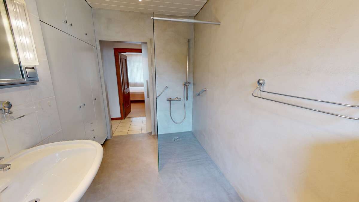 Immobilie in Werdohl - VR IMMO: Handwerkertraum: Zweifamilienhaus mit großer Garage und Werkstatt. - Bild 6