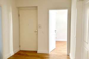 Frisch sanierte 4-Raum-Wohnung mit gehobener Innenausstattung mit Balkon in Köln Sülz – Arnulfstr. 4, 50937 Sülz, Köln – Vorschaubild 8