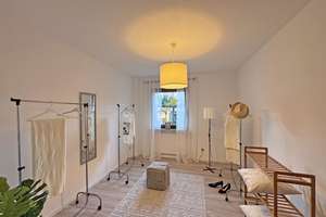 Reinfeld - mod. 6 Zimmer Doppelhaus in ruhiger Sackgassenlage - ideal für die Familie – Die vollständige Adresse der Immobilie erhältst du vom Anbieter., 23858 Reinfeld (Holstein) – Vorschaubild 8