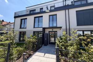 Exklusive 2-Zimmer-Neubauwohnung im Menzinger Duo – große Dachterrasse, Luxusküche mit Miele-Geräten