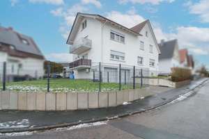 Ihr Haus für Familie & Investment – Mieteinnahmen machen’s möglich – Die vollständige Adresse der Immobilie erhältst du vom Anbieter., 35460 Staufenberg – Vorschaubild 9