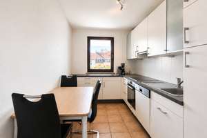 Gut geschnittene, helle 3-Zimmer-Wohnung mit sonniger Innenhofloggia, Balkon und TG-Stellplatz – Die vollständige Adresse der Immobilie erhältst du vom Anbieter., 30161 List, Hannover – Vorschaubild 10