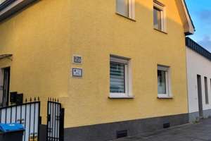 Kompaktes Wohnglück: 2-Zimmer-Wohnung inkl .Garten  in Köln-Volkhoven/Weiler