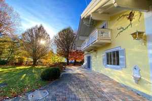 Landhaus-Villa freistehende mit 285 m² Nutzflächen, Grundstück, 1.181 m², Sauna, Kachelofen, Garage – Garmisch-Partenkirchen (Kreis) – Vorschaubild 2