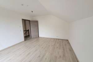 Modernes Einfamilienhaus mit Pool & Fernblick – Verkauf gegen Gebot ab 450.000 € – Die vollständige Adresse der Immobilie erhältst du vom Anbieter., 63667 Nidda – Vorschaubild 8