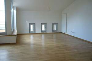 Traumhaftes Dachgeschoß, Dachterrasse, Parkett, Aufzug, Wannenbad, TG-Stellplatz uvm. – Friedrich-Wilhelm-Boelcke-Str. 4, 14473 Südliche Innenstadt, Potsdam – Vorschaubild 4