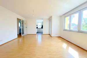 KfW-40! Energieeffiziente, Lichtdurchflutete 4-Zi. Wohnung