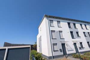 Available immediately, Modern terraced house (low-energy home), large garden, 2 miles to "The Clay" – Zur Schleifmühle 113, 65205 Erbenheim, Wiesbaden – Vorschaubild 17