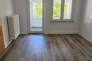 Tolle 2-Zimmer-Wohnung mit Balkon und Tageslichtbad! – Moltkestraße 63, 45138 Huttrop, Essen – Vorschaubild 3
