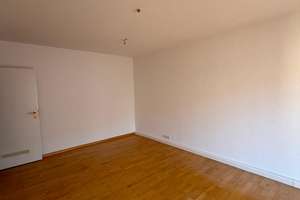 Schöne helle 3 Zimmerwohnung mit EBK und Balkon - Neu-Ulm Stadtmitte – Luitpoldstr. 32, 89231 Neu-Ulm – Vorschaubild 2