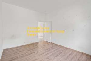 Leerstand: 1- bis 3- Familienhaus, großer Garten, PKW-Stellplätze, mögl. Ausbauspotenzial im UG & DG – Die vollständige Adresse der Immobilie erhältst du vom Anbieter., 70193 Kräherwald, Stuttgart – Vorschaubild 33