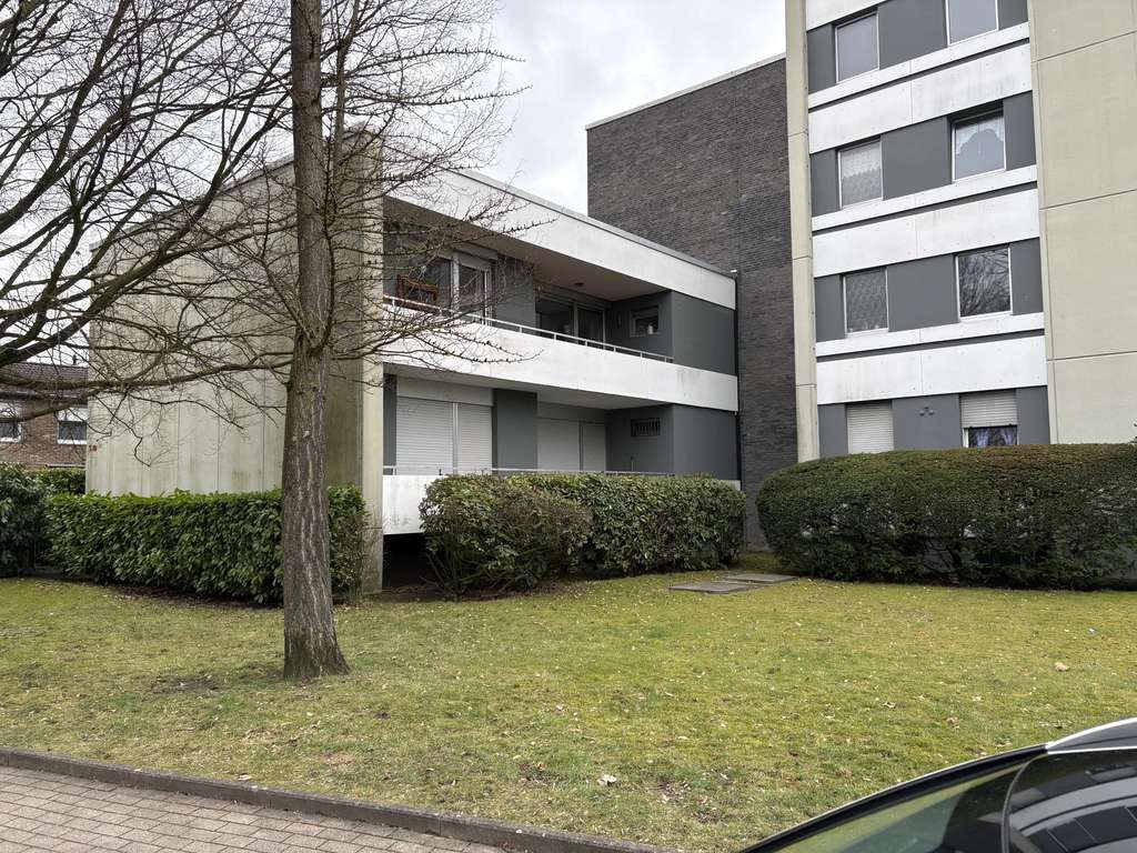 Immobilie in Neukirchen-Vluyn - 3 Zimmer Hochparterre mit Garage - einziehen und sich wohlfühlen - Bild 0