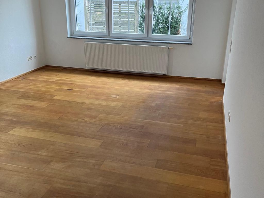 Attraktive 4ZimmerErdgeschosswohnung mit großem Garten in Ilsfeld