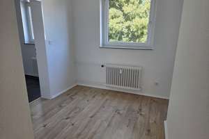 Helle 2-Zimmer-Wohnung mit Balkon - top Aufteilung – Hasselstraße 161, 42651 Solingen-Mitte, Solingen – Vorschaubild 4