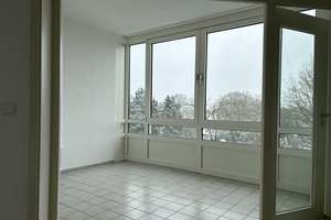 3-Zimmer Endetagen-Wohnung mit Südloggia und Tiefgaragen-Stellplatz – Rudolf-Schülke-Straße -, 22850 Norderstedt – Vorschaubild 2