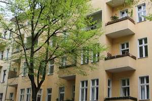 Am Spreebogen, freie  2 Zi. Altbauwohnung mit Möglichkeit für 3. Zimmer – 10587 Charlottenburg, Berlin – Vorschaubild 3