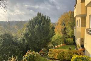 schöne 3 Zimmer DG-Wohnung mit Balkon in der Wohnanlage "Im Walpurgistal"