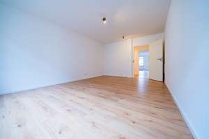 Große 5-RW*WG geeignet* EBK* 2 Bäder mit Dusche und WC* Balkon* Fahrstuhl* zentrale Lage* Top* – Schäferstraße 64, 1067 Friedrichstadt, Dresden – Vorschaubild 26