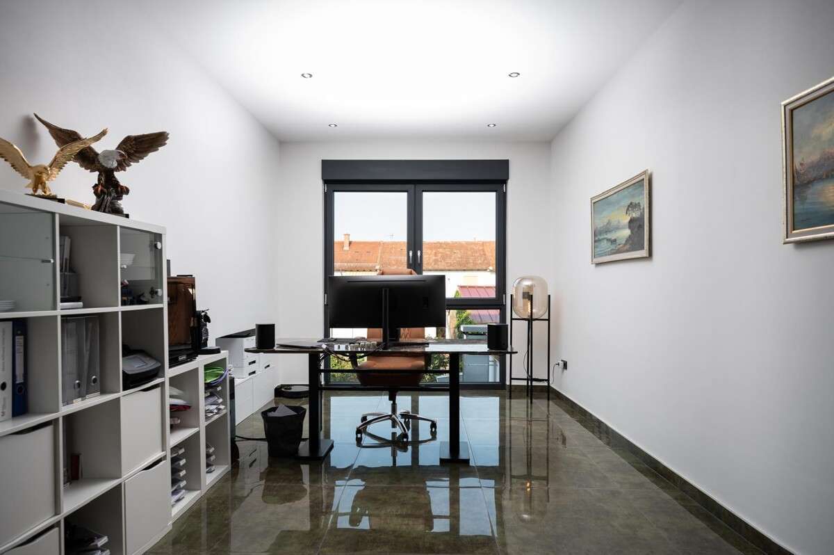 Immobilie in Plankstadt - Großzügiges, sehr schönes Familienhaus mit Garten - Bild 11