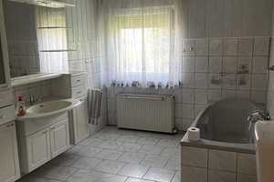 Flößberg OT Frohburg: Großes Wohnhaus mit schönem Grundstück, auch für zwei Familien nutzbar! – Leipzig (Kreis) – Vorschaubild 9