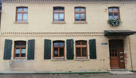 Bild von Saniertes MFH mit 3 WE in Ausleben