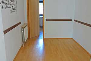 Geräumiges sowie vielseitiges RMH in exzellenter Lage – Isaraustraße 40-54, 82538 Bad Tölz-Wolfratshausen (Kreis) – Vorschaubild 8