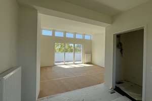 Erstbezug durch Aufstockung - 15.09.2026! - Tolle 4-Zimmer-Wohnung mit Terrasse und Blick ins Grüne – Söderblomstr. 3, 90439 Sündersbühl, Nürnberg – Vorschaubild 5