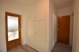 Idealer Grundriss! 3-Zimmer-Wohnung mit Balkon in Röttgersbach – Obere Holtener Straße 48, 47169 Röttgersbach, Duisburg – Vorschaubild 2