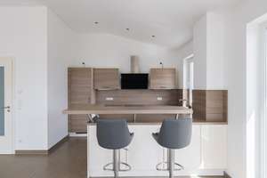 Hochwertige Penthouse-Wohnung mit weitläufiger Dachterrasse in Ingolstadt-Hollerstauden! – Die vollständige Adresse der Immobilie erhältst du vom Anbieter., 85049 Friedrichshofen-Hollerstauden, Ingolstadt – Vorschaubild 9