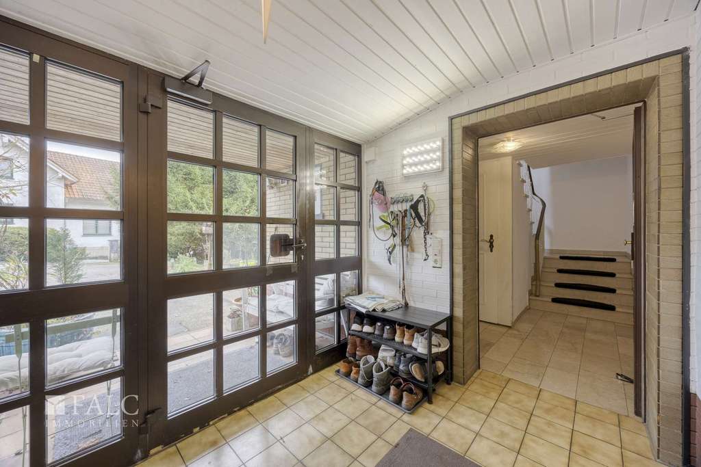 Immobilie in Kürten - Einfamilienhaus mit großem Grundstück und Entwicklungspotenzial in Kürten - Bild 1