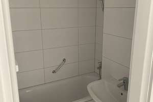Familienfreundliches Wohnen: 4 Zimmer mit Balkon und Wohlfühlcharakter – Rothenburger Str. 183, 90439 St. Leonhard, Nürnberg – Vorschaubild 3