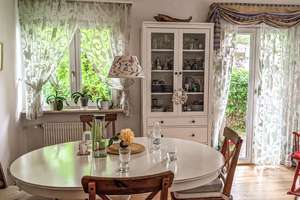 Freistehendes Ein-/Zweifamilienhaus mit großem Garten und viel Potenzial in Stuttgart-Hofen – Die vollständige Adresse der Immobilie erhältst du vom Anbieter., 70378 Hofen, Stuttgart – Vorschaubild 5