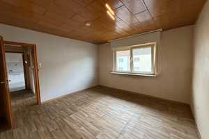 ***Ihr neues Zuhause***Zwei- bis Dreifamilienhaus in ruhigem Wohngebiet*** – Main-Kinzig-Kreis – Vorschaubild 12