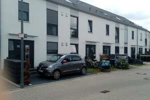 Reihenhaus zur Miete mit kleinem Garten
