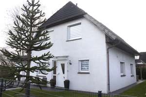 RESERVIERT: Tolles EFH mit großem Freizeitwert im Schierholz - Keine Maklercourtage für den Käufer – Die vollständige Adresse der Immobilie erhältst du vom Anbieter., 27578 Lehe, Bremerhaven – Vorschaubild 3