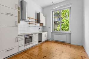 Exklusive Altbauwohnung mit Kamin, Fischgrätparkett und Südbalkon – Die vollständige Adresse der Immobilie erhältst du vom Anbieter., 10247 Friedrichshain, Berlin – Vorschaubild 5