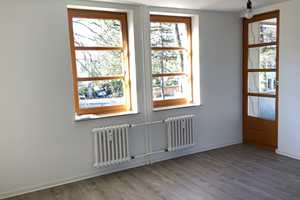Familienfreundliche 4-Zimmer-Wohnung mit Balkon (WBS) – Marderweg 10, 33689 Bielefeld – Vorschaubild 1