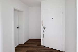 Modern renovierte 2,5-Zimmer-Wohung mit Charme in Neuhausen – Die vollständige Adresse der Immobilie erhältst du vom Anbieter., 80634 Neuhausen, München – Vorschaubild 10
