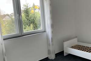 Attraktives 4-Zimmer-Reiheneckhaus mit gehobener Innenausstattung und EBK in Bad Schwalbach – Die vollständige Adresse der Immobilie erhältst du vom Anbieter., 65307 Bad Schwalbach – Vorschaubild 8