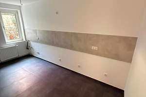 Frisch sanierte 2,5-Zimmer Wohnung nahe der Nordbahntrasse mit Garage – Sedanstraße 24, 42275 Barmen, Wuppertal – Vorschaubild 6