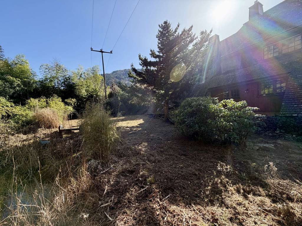 Immobilie in Oberried - Tradition trifft Nachhaltigkeit – Großzügiges Schwarzwaldhaus mit Einliegerwohnung und Wintergarten - Bild 2