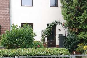 Charmantes Reihenmittelhaus mit Garten, Terrasse & Dachterrasse in gefragter Lage