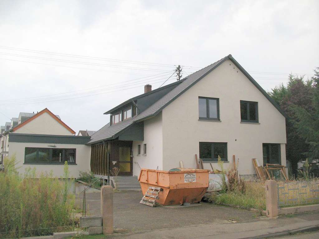 Immobilie in Herbolzheim - Teilrenoviertes Generationenhaus in Herbolzheim - Bild 0