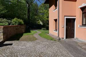 Zwischen Weinberg und Waldrand – Villa mit 3.000 m² Ruhe in Radebeul – Die vollständige Adresse der Immobilie erhältst du vom Anbieter., 1445 Radebeul – Vorschaubild 7