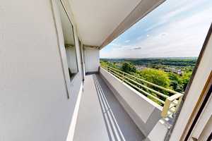 Helle 2-Zimmer-Mietwohnung mit Balkon, Stellplatz, Keller sowie Wasch- und Trockenraum in Wuppertal – Wuppertal – Vorschaubild 1