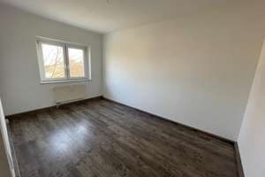Raumwunder - 3 Raumwohnung in schöner Wohnanlage mit Einbauküche – Die vollständige Adresse der Immobilie erhältst du vom Anbieter., 1159 Löbtau-Süd, Dresden – Vorschaubild 2
