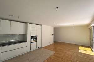 Exklusive 3,5-Zimmer-Wohnung in bester Wohnlage Stuttgarts!  – Die vollständige Adresse der Immobilie erhältst du vom Anbieter., 70469 Bahnhof Feuerbach, Stuttgart – Vorschaubild 3